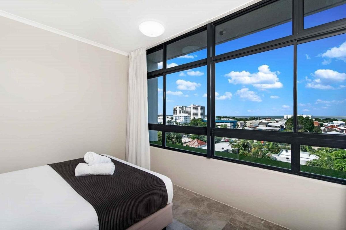Sunshine Tower Hotel Cairns Eksteriør billede
