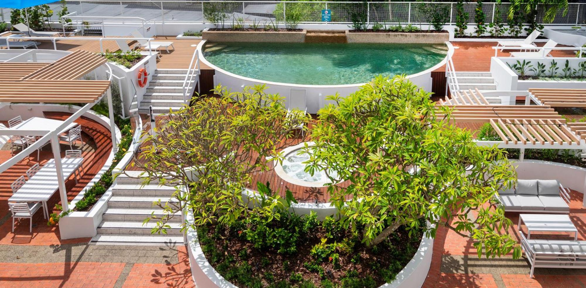 Sunshine Tower Hotel Cairns Eksteriør billede