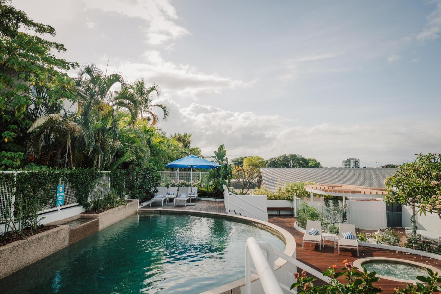 Sunshine Tower Hotel Cairns Eksteriør billede