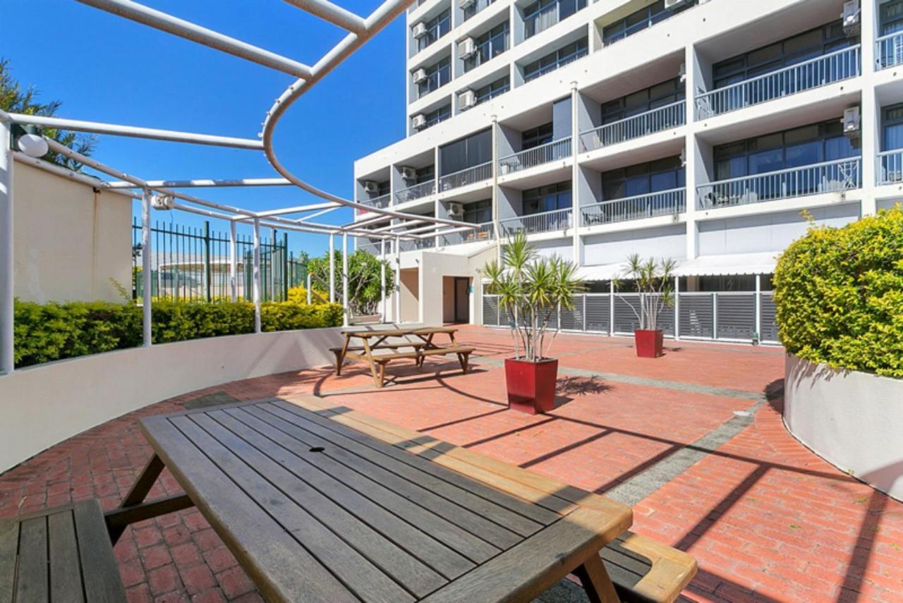 Sunshine Tower Hotel Cairns Eksteriør billede