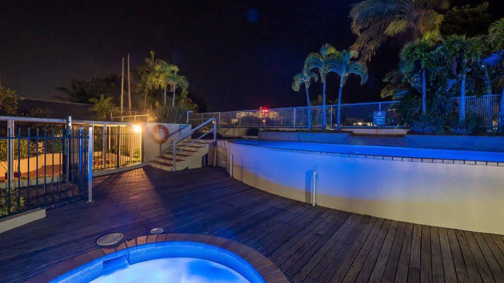 Sunshine Tower Hotel Cairns Eksteriør billede
